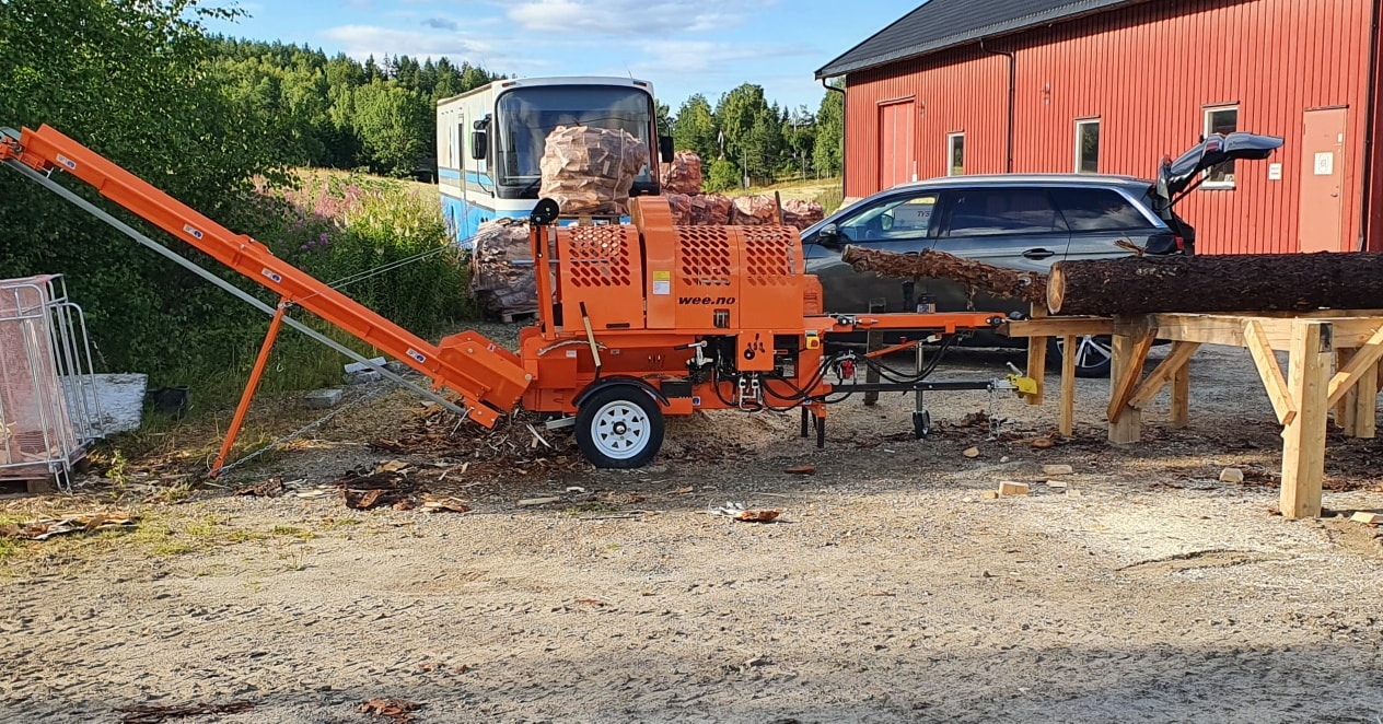 Front -Møbler Salgsbutikk 299038385 386820450244136 6830866137626298005 n