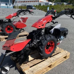 Enkelt Roterende Plog -Møbler Salgsbutikk org 120diesel20tohjultraktor20www.agro .wee .no20208