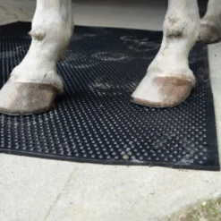 Bondematten I Gummi - Tykkelse 12 MM -Møbler Salgsbutikk org bondematte 12 06